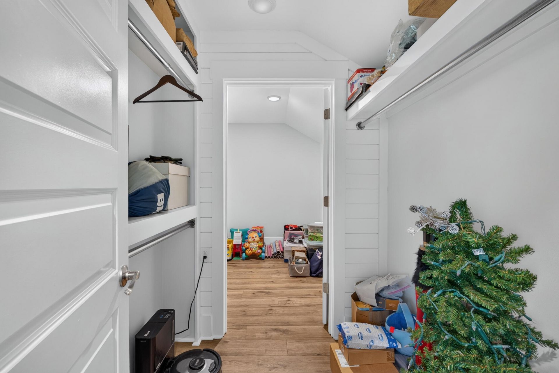 8031 Cheverie Court Photo 54