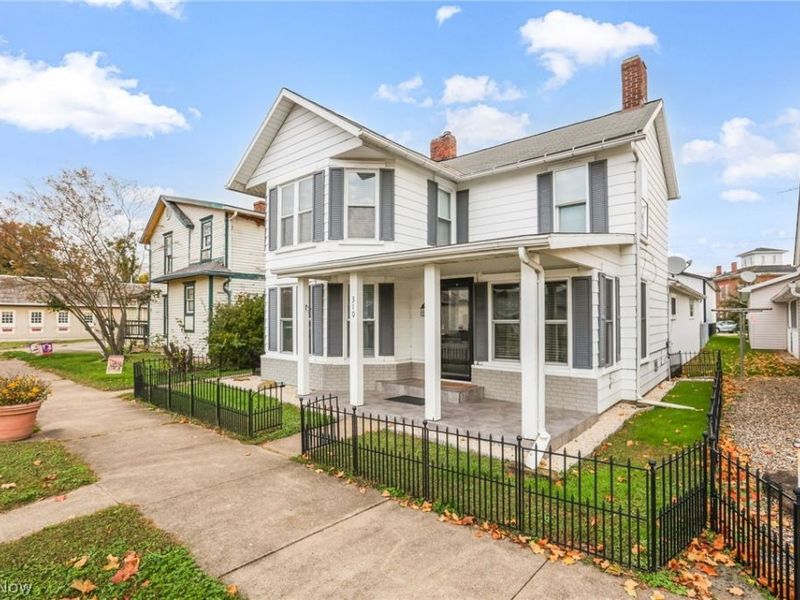 310 Main Street, Dresden, OH 43821 Photo 2