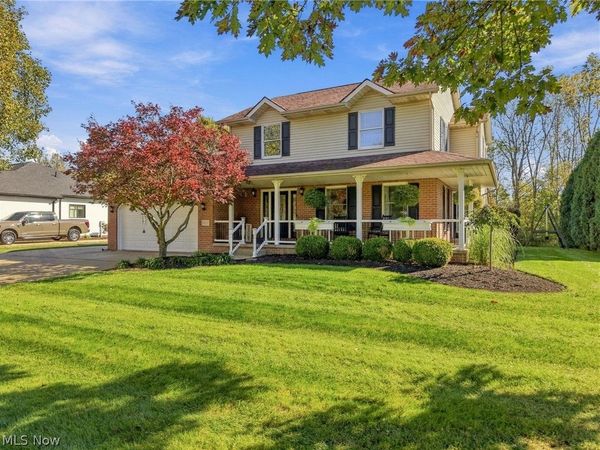 1064 Danielle Avenue , Louisville, OH 44641