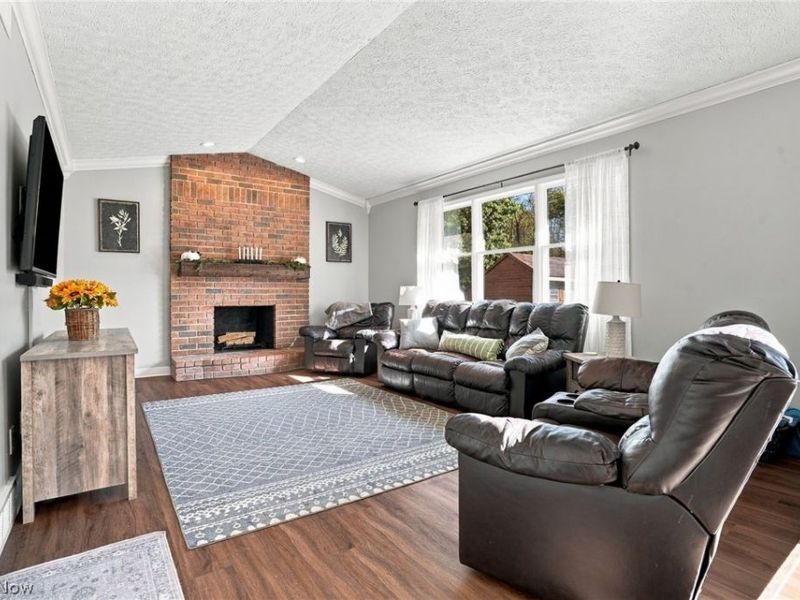 1064 Danielle Avenue, Louisville, OH 44641 Photo 17