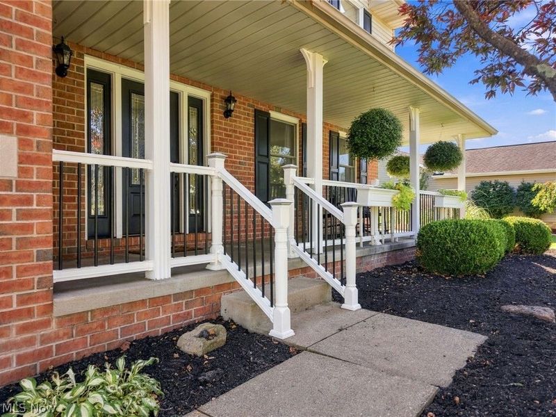 1064 Danielle Avenue, Louisville, OH 44641 Photo 3