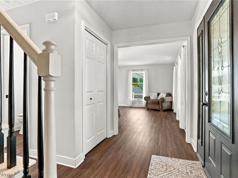 1064 Danielle Avenue, Louisville, OH 44641 Photo 5
