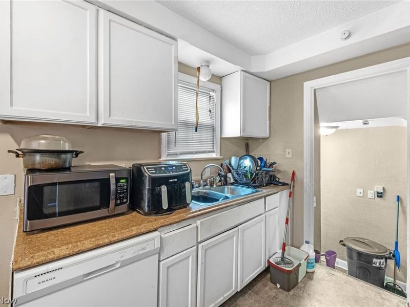 14217 Kennerdown Avenue, Maple Heights, OH 44137 Photo 8