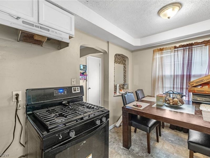 14217 Kennerdown Avenue, Maple Heights, OH 44137 Photo 9
