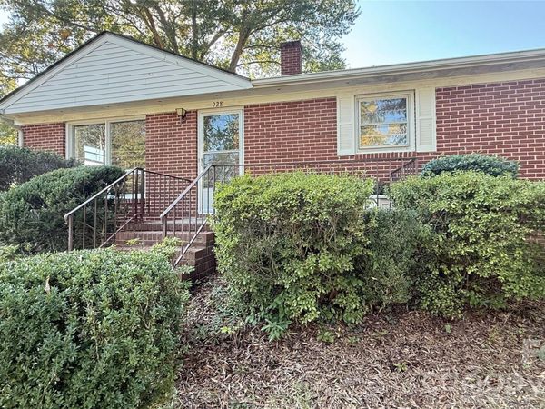 928 Beaumont Avenue, Greensboro, NC 27401