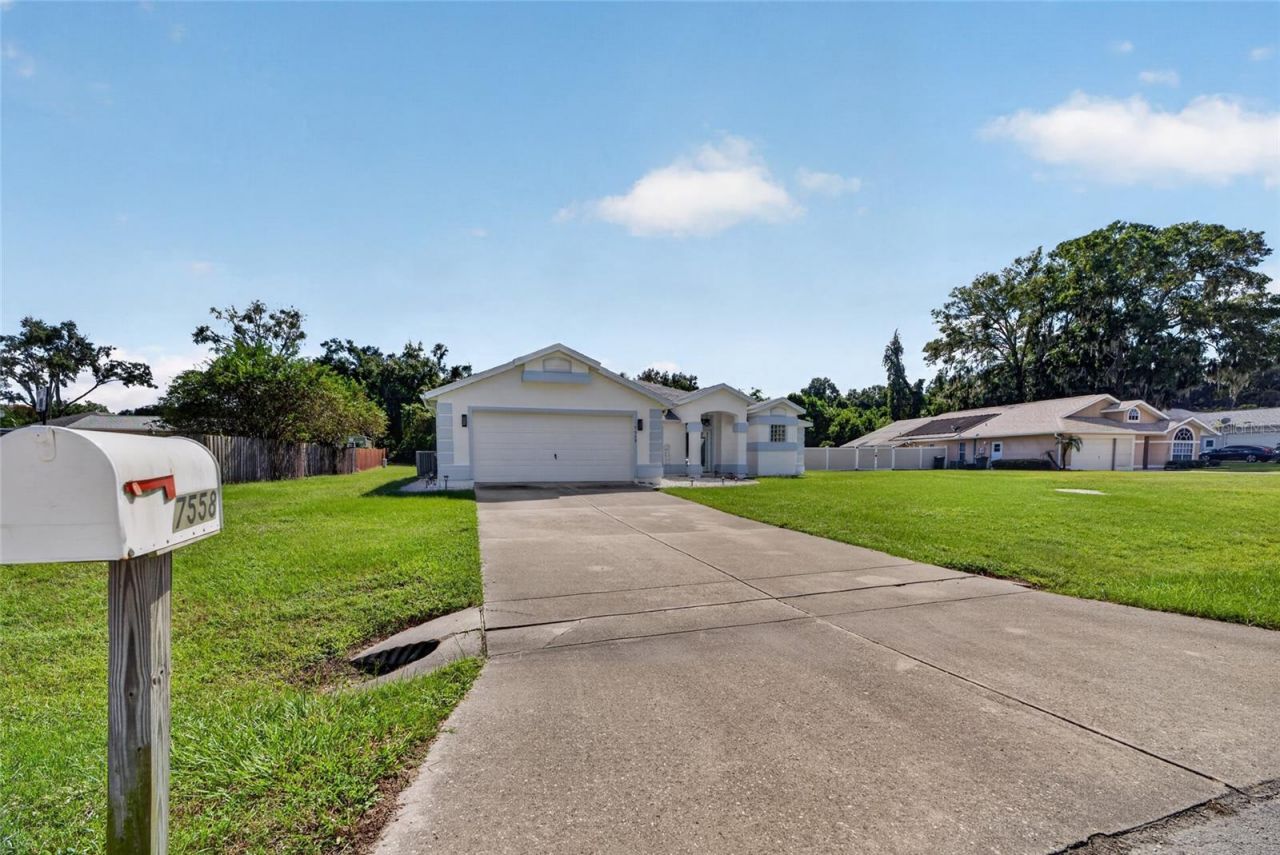 7558 SW 103rd Loop , Ocala, FL 34476 Photo