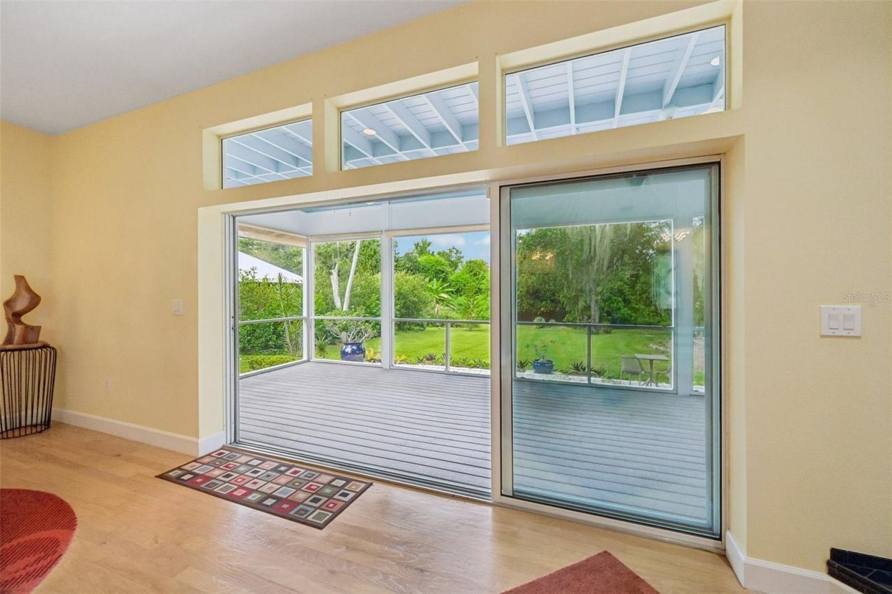 817 Oak Vista Drive , Sarasota, FL 34232 Photo