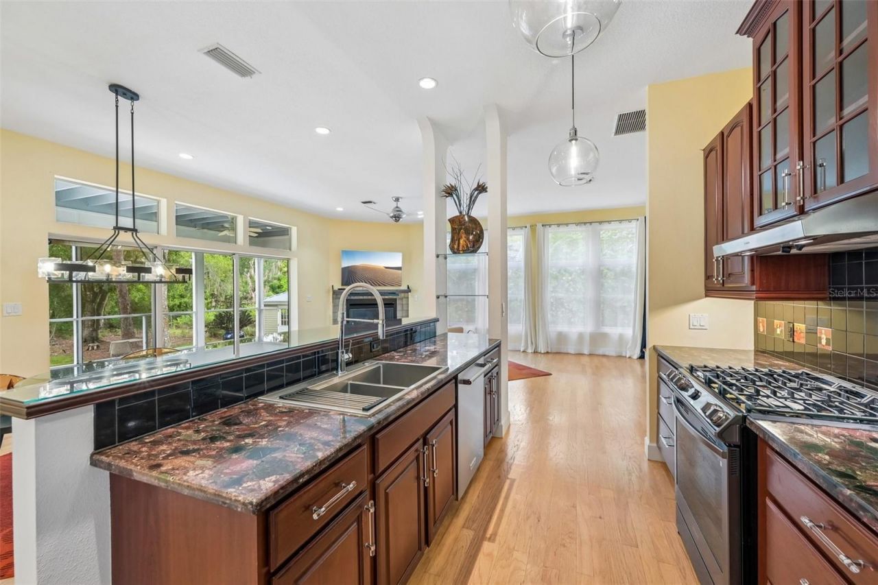 817 Oak Vista Drive , Sarasota, FL 34232 Photo