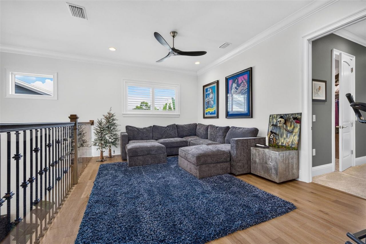 1341 Monterey Boulevard Ne, Saint Petersburg, FL 33704 Photo