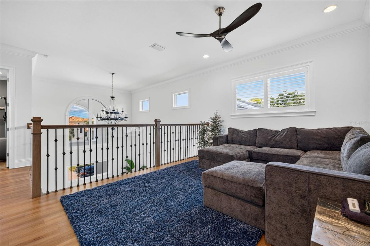 1341 Monterey Boulevard Ne, Saint Petersburg, FL 33704 Photo