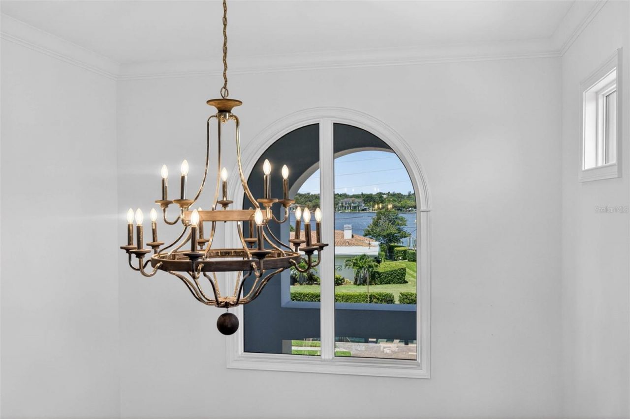 1341 Monterey Boulevard Ne, Saint Petersburg, FL 33704 Photo