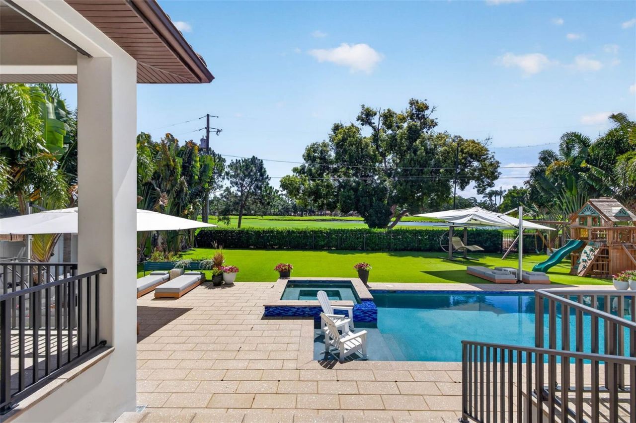 1341 Monterey Boulevard Ne, Saint Petersburg, FL 33704 Photo