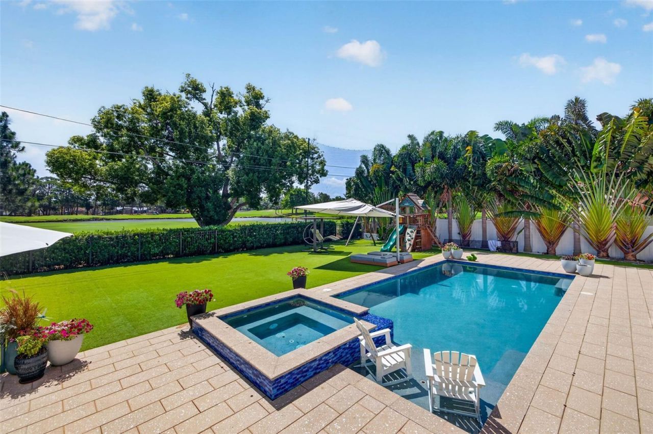 1341 Monterey Boulevard Ne, Saint Petersburg, FL 33704 Photo