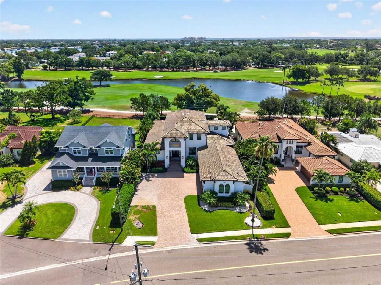 1341 Monterey Boulevard Ne, Saint Petersburg, FL 33704 Photo