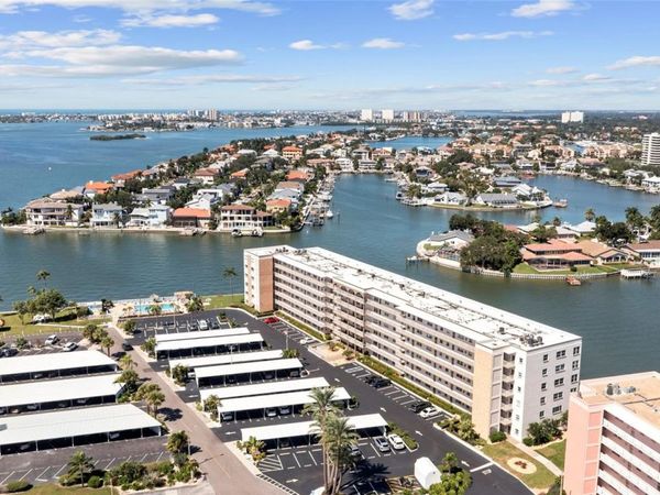 6075 SHORE BOULEVARD S, Unit 411, GULFPORT, FL 33707