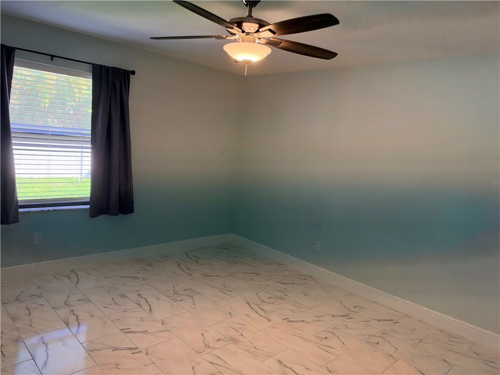650 Lake Drive, Sebastian, FL 32958 Photo