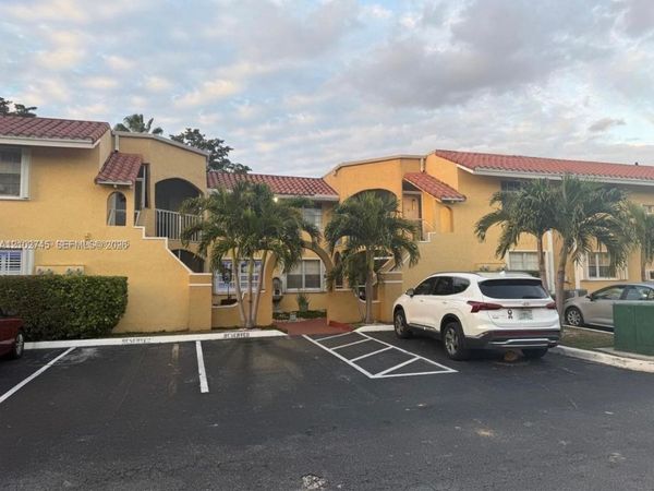 15605 SW 74th Cir Dr , Unit 15, Miami, FL 33193