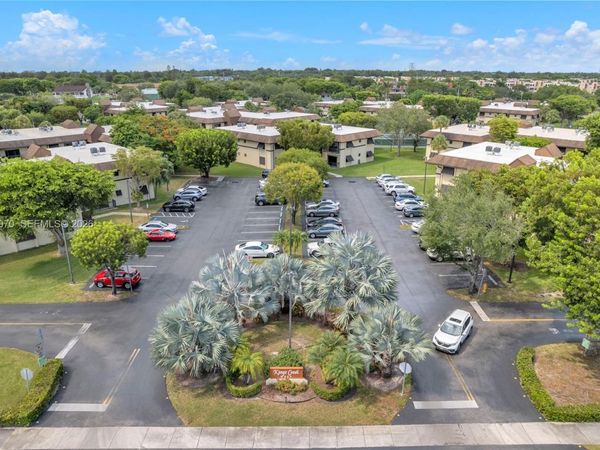 7975 SW 86th St, Unit 224, Miami, FL 33143