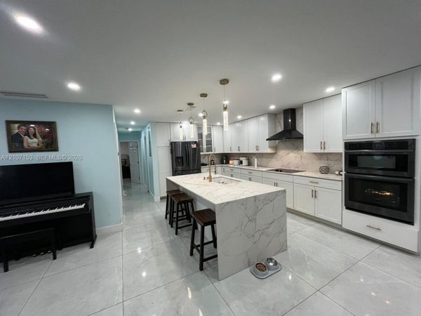 9770 SW 13th Ter , Miami, FL 33174
