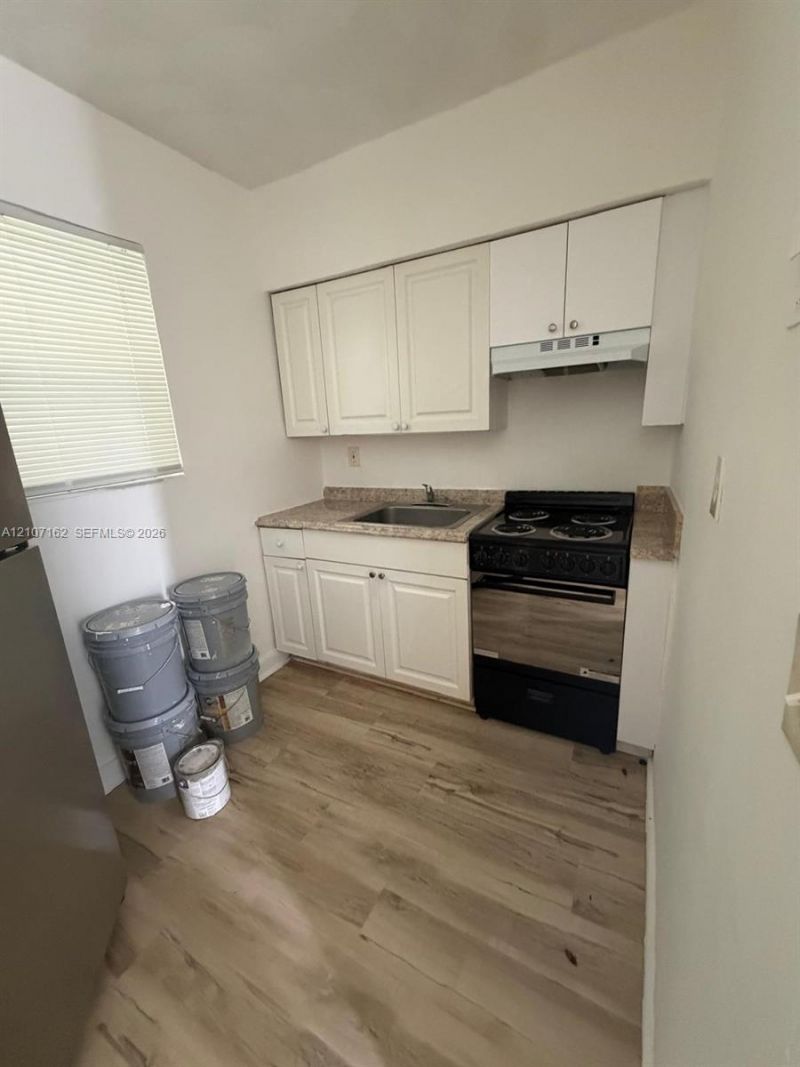 1510 NW 68th St , Unit 9, Miami, FL 33147 Photo