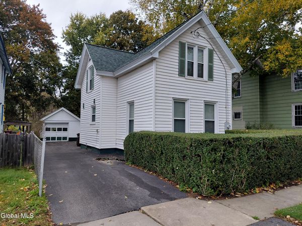 76 W 8th Avenue, Gloversville, NY 12078