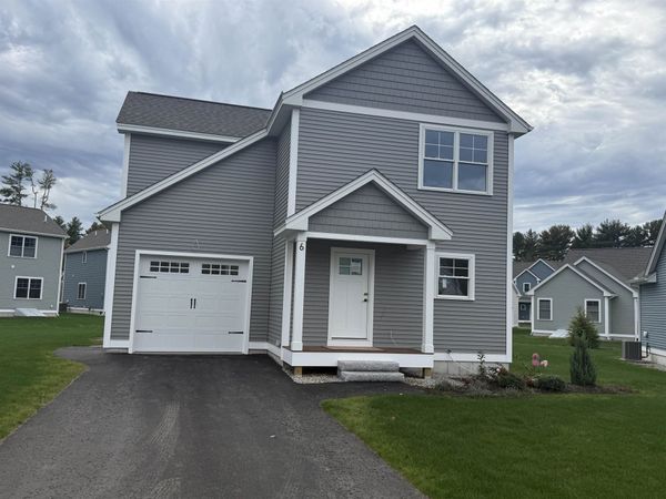 6 Hikers Lane, Nashua, NH 03062