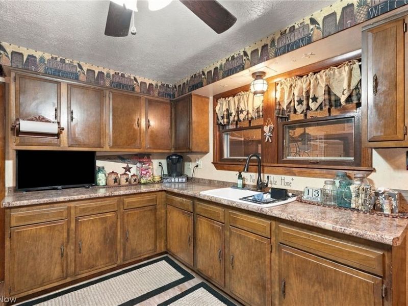 286 S Saint Clair Street, Painesville, OH 44077 Photo 16