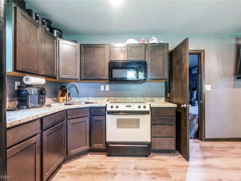445 Park Avenue, Poland, OH 44514 Photo 10