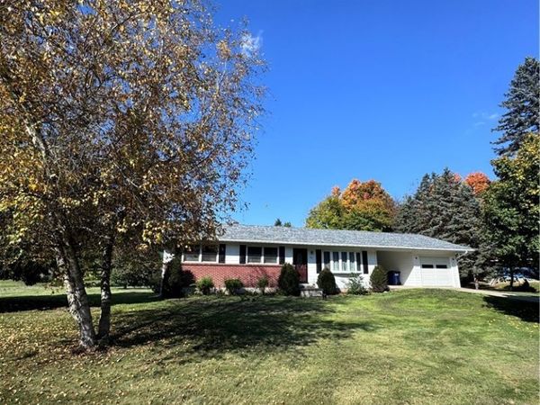 46 Railroad Street , Chemung, NY 14825