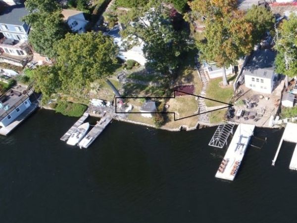 76 Ithanell Rd, Hopatcong, NJ 07843