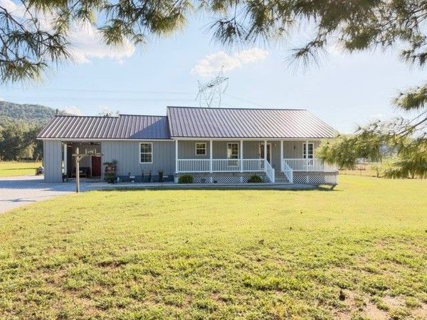 4058 Payne Cove Rd, Pelham, TN 37366