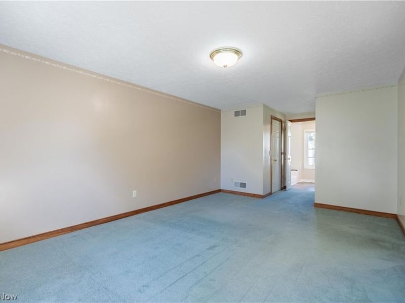 5644 Beverly Avenue NE, Canton, OH 44721 Photo 13