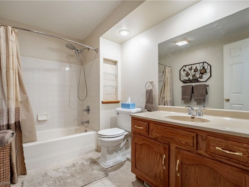 5644 Beverly Avenue NE, Canton, OH 44721 Photo 18