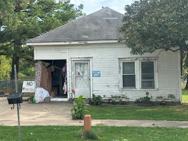 700 E 12th Street, Okmulgee, OK 74447