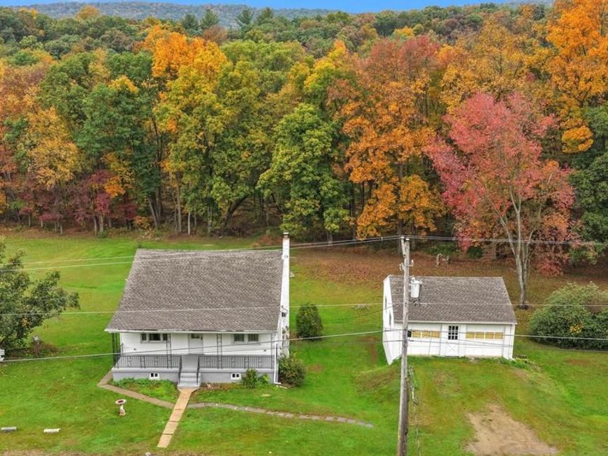 3519 Sweet Arrow Lake Road, Pine Grove, PA 17963 Main Photo