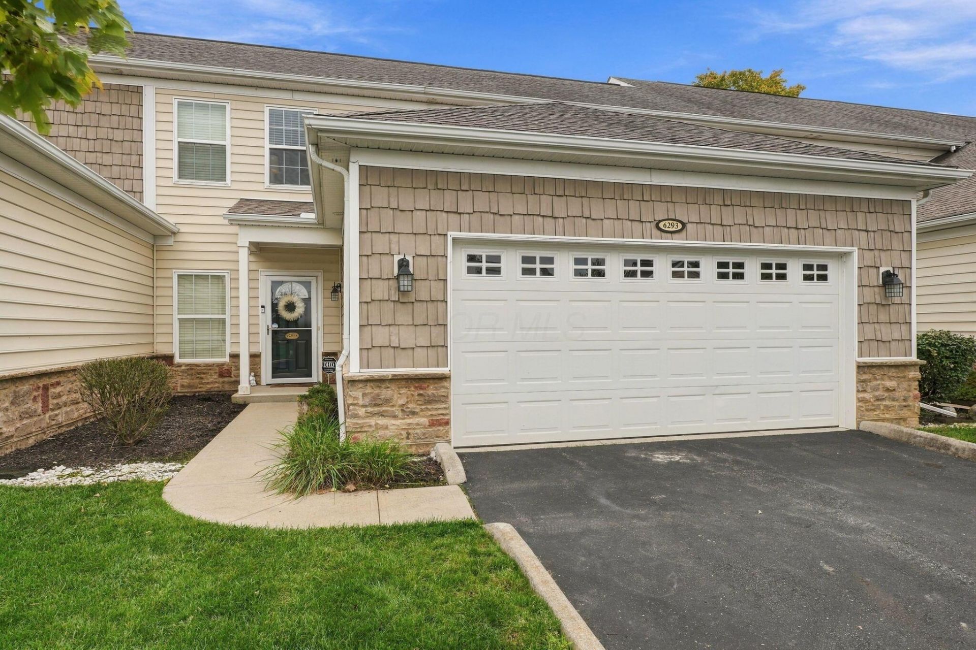 6293 Albany Bend Drive, Unit 6293, Westerville, OH 43081 Main Photo