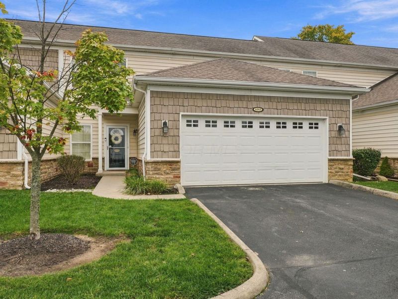 6293 Albany Bend Drive, Unit 6293, Westerville, OH 43081 Photo 2