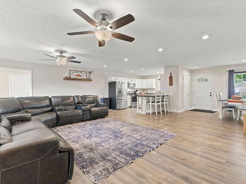 345 W High Street, Amanda, OH 43102 Photo 6