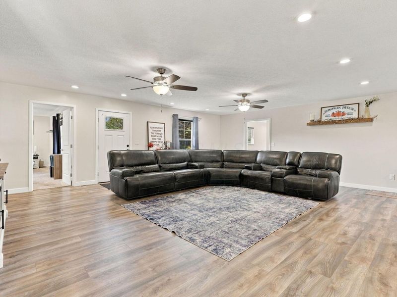 345 W High Street, Amanda, OH 43102 Photo 7