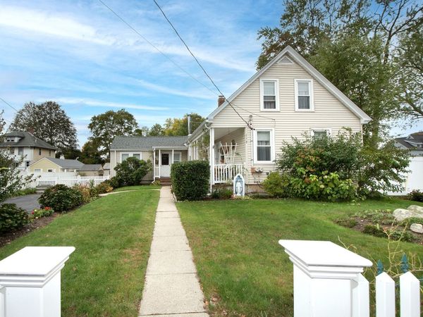 112 Arlington St, Rockland, MA 02370