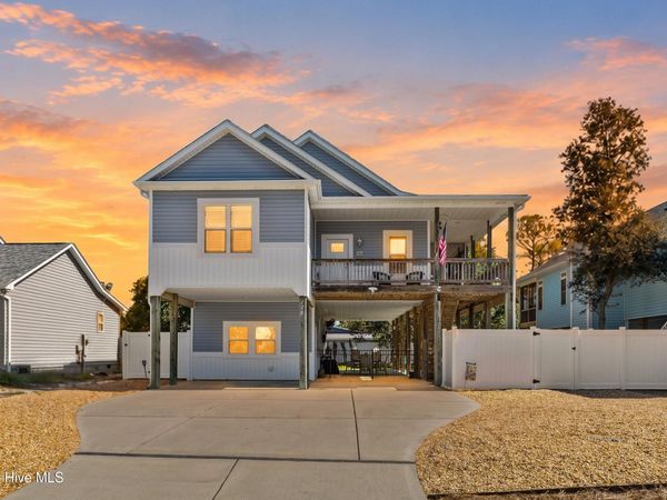 128 NE 8th Street, Oak Island, NC 28465