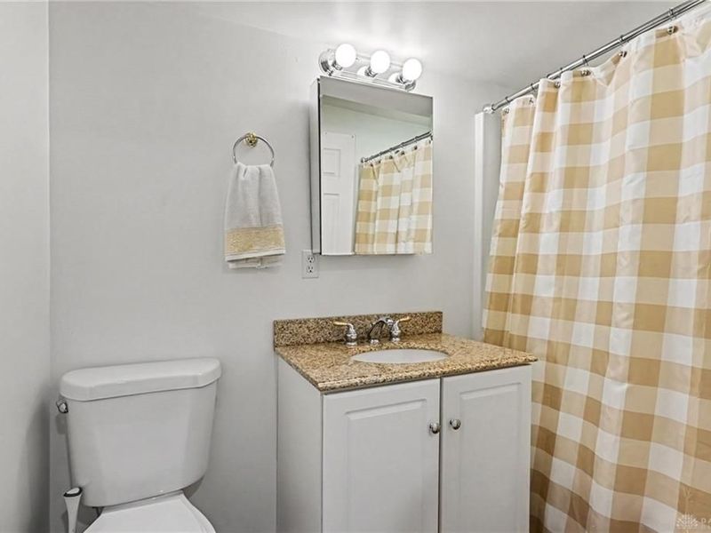 3901 Stonehaven Road, Kettering, OH 45429 Photo 20