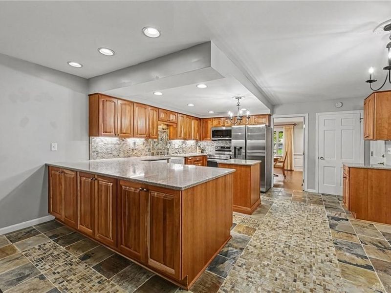 3901 Stonehaven Road, Kettering, OH 45429 Photo 7