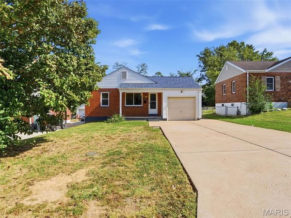 9838 Huntingdon Lane , St Louis, MO 63123