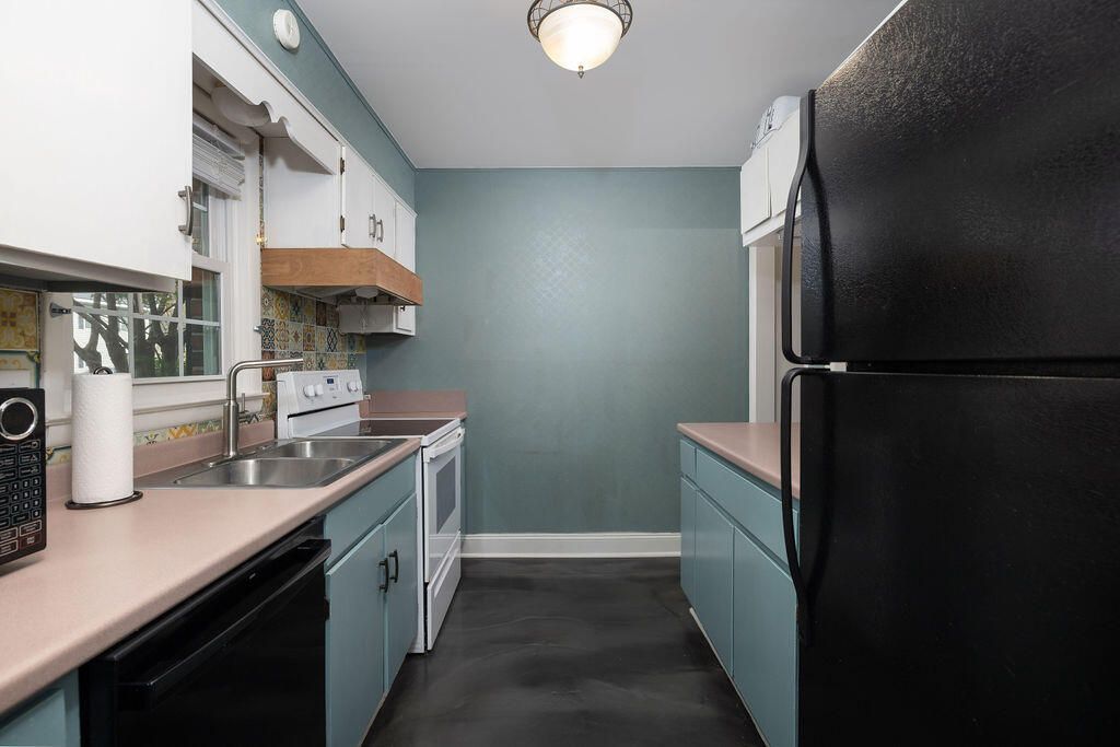 413 Carriage Lane Photo 14