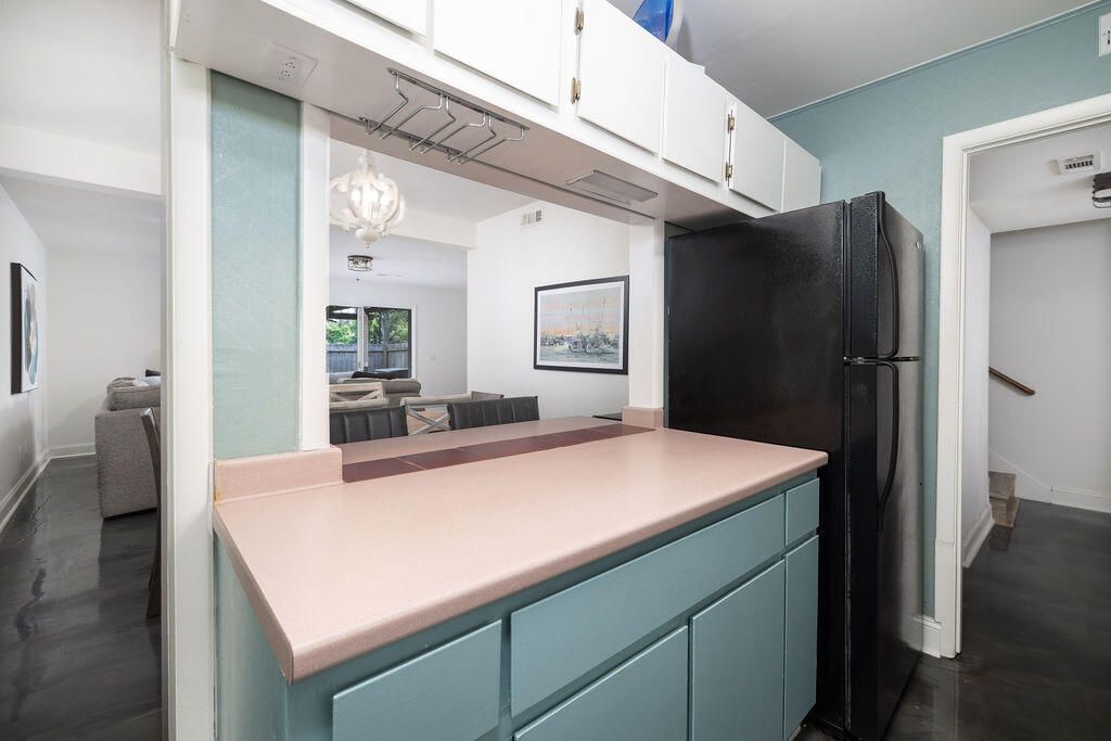 413 Carriage Lane Photo 15