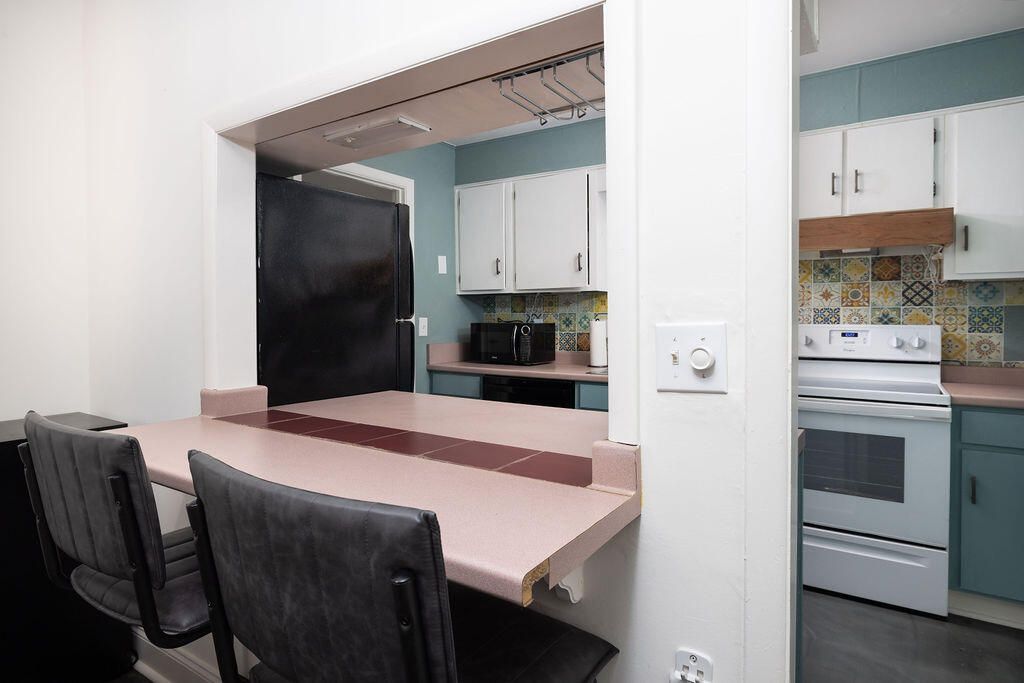 413 Carriage Lane Photo 16
