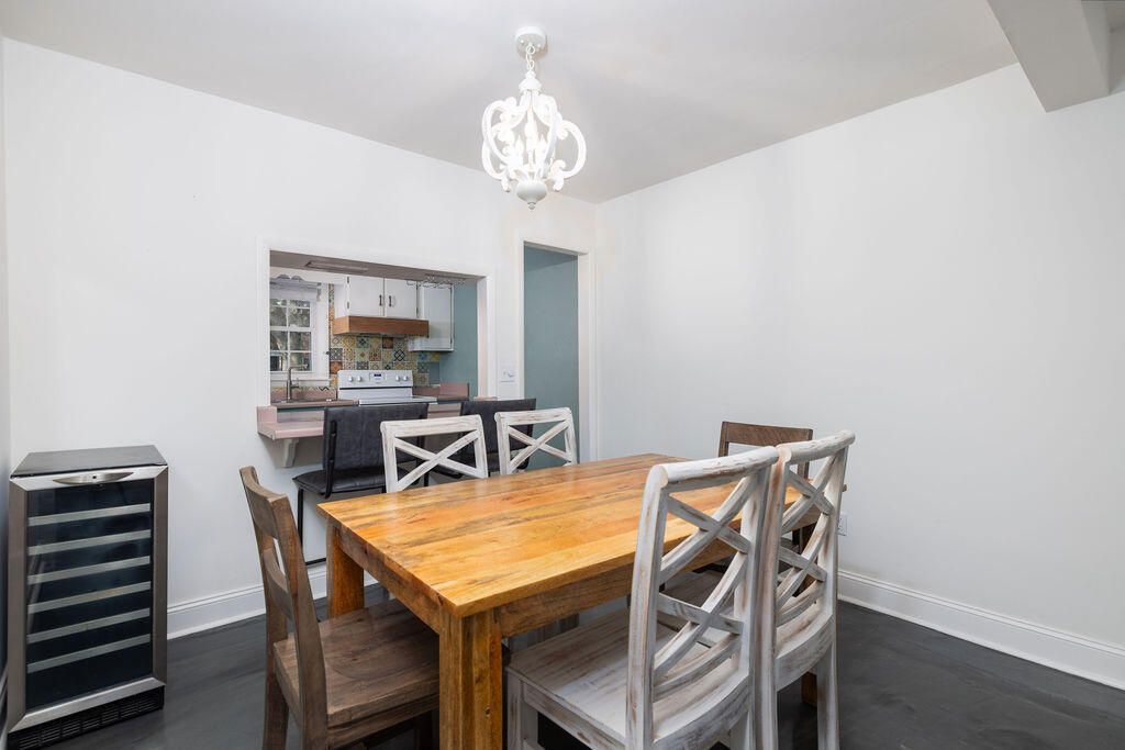 413 Carriage Lane Photo 17