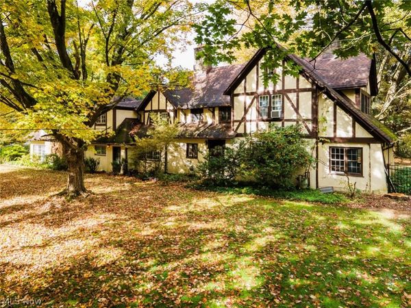 62 Warner Road , Hubbard, OH 44425