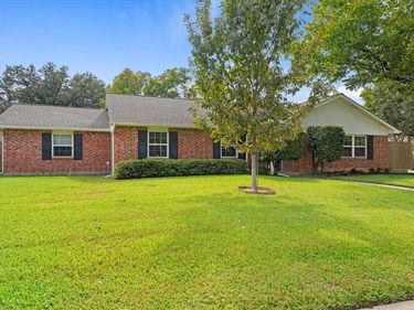 6622 Hunters Ridge Drive , Dallas, TX 75248